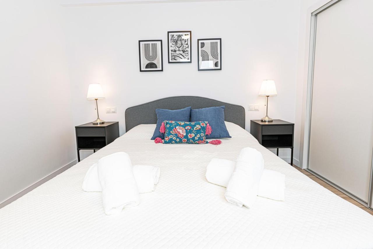 Acogedor Apartamento En Estepona Centro By Rent Me ภายนอก รูปภาพ